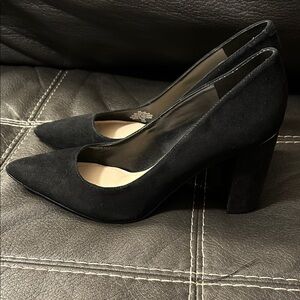 Marc Fisher Viviene Black Suede Heels Size 9